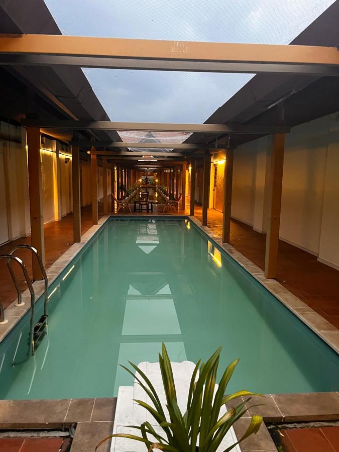 Presidency Artotel, Kochi Екстер'єр фото